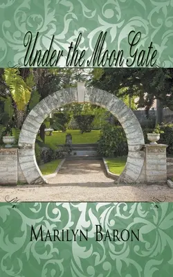 A Holdkapu alatt - Under the Moon Gate