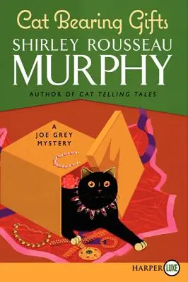 Cat Bearing Gifts: Egy Joe Grey-rejtély - Cat Bearing Gifts: A Joe Grey Mystery