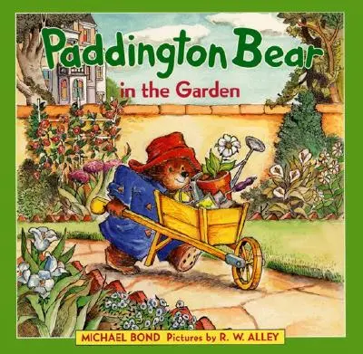 Paddington mackó a kertben - Paddington Bear in the Garden